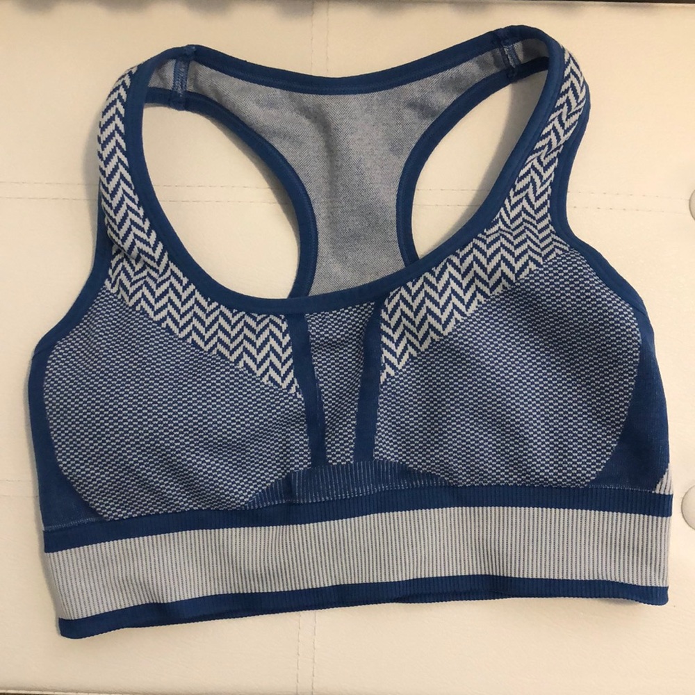 Fabletics sports bra